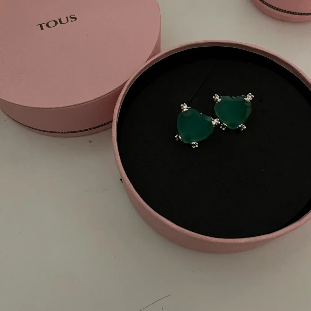 TOUS Color Pills earrings in sterling silver with faceted heart-cut - Picture 9 of 9
